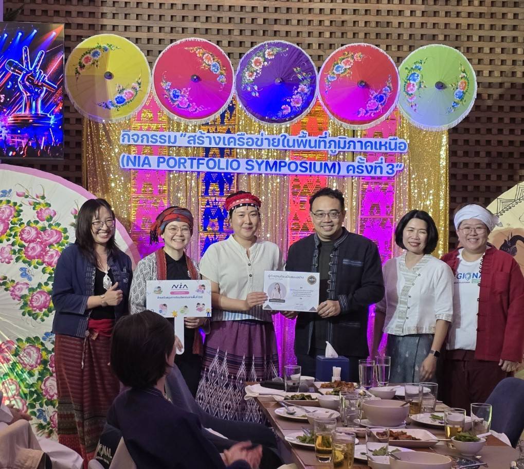 รางวัลบุคคลคุณธรรม.jpg